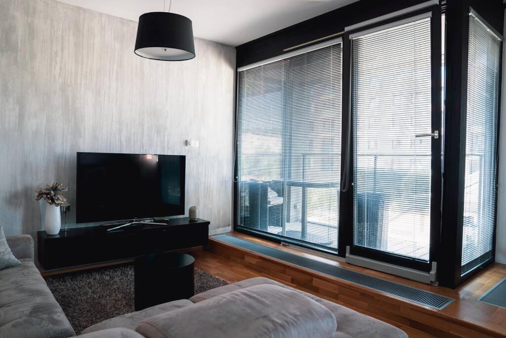 Prague Marina River View Apartment Close To City Centre Free Parking, Prague